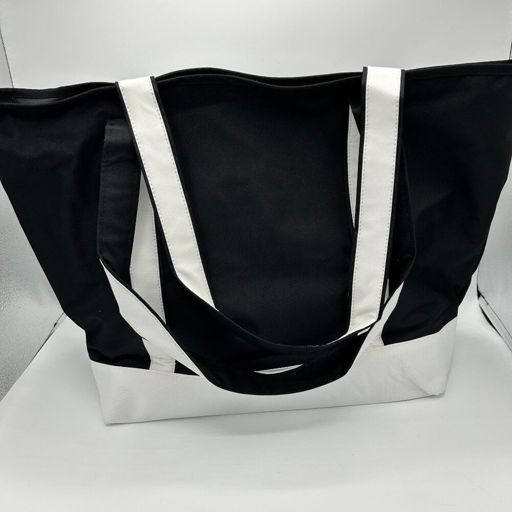 Donna Degnan Black & White Tote Bag With Shoulder Straps And Front Pocket - Picture 2 of 5